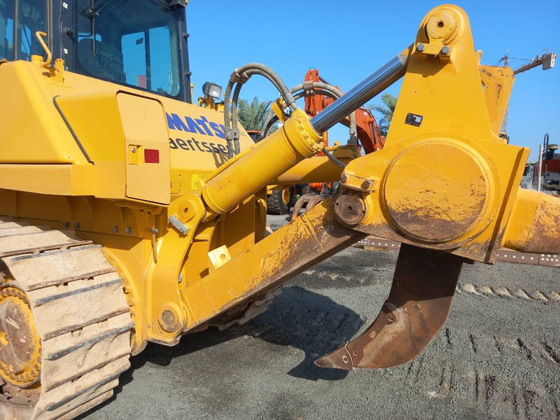 Bulldozer Komatsu D155A-6R (4 pieces available - Abu Dhabi): picture 7
