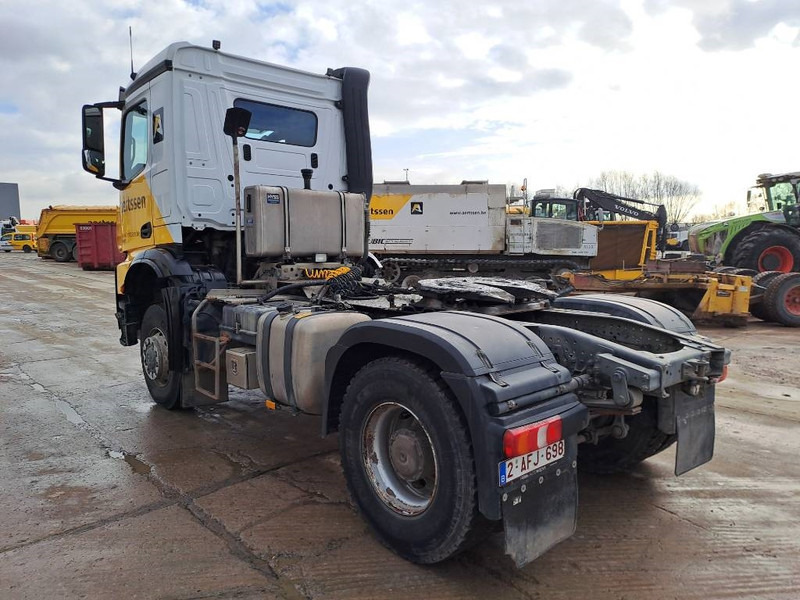 Mercedes-Benz Arocs 2045 - Tractor unit: picture 2 Mercedes-Benz Arocs 2045 - Tractor unit: picture 2