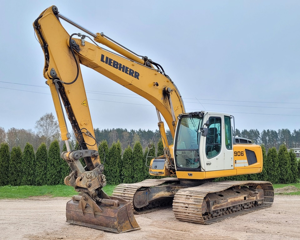 Crawler excavator LIEBHERR R906 LC Litronic: picture 1