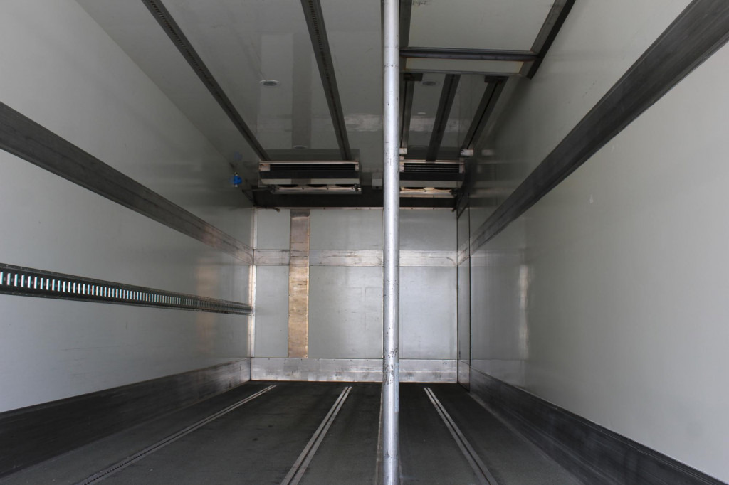 Mercedes-Benz Actros 2533 E6 Kühlkoffer Lift-Lenkachse LBW - Refrigerator truck: picture 3 Mercedes-Benz Actros 2533 E6 Kühlkoffer Lift-Lenkachse LBW - Refrigerator truck: picture 3