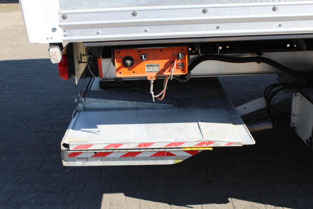 Mercedes-Benz Antos 1830 E6 Koffer 7,7m LBW Rolltor - Box truck: picture 2 Mercedes-Benz Antos 1830 E6 Koffer 7,7m LBW Rolltor - Box truck: picture 2