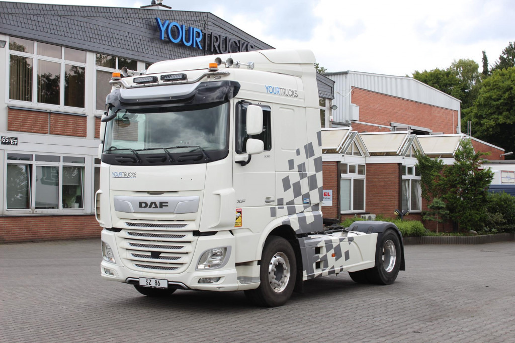 Daf XF 530 SC Retarder ACC LDWS Standklima Kühlbox - Tractor unit: picture 1 Daf XF 530 SC Retarder ACC LDWS Standklima Kühlbox - Tractor unit: picture 1