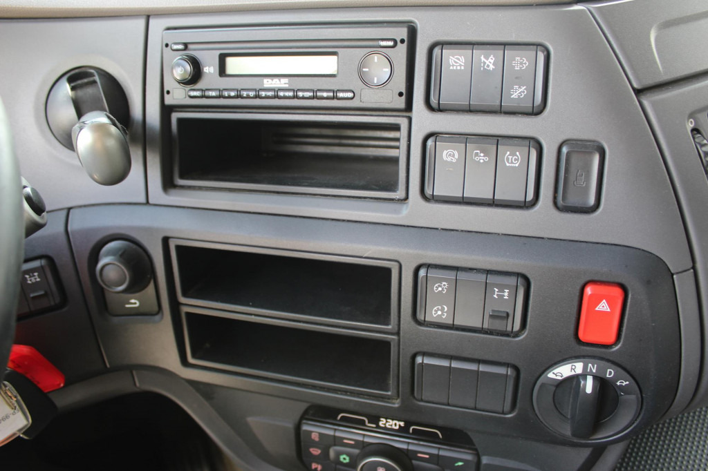 Tractor unit Daf XF  530 Space Cab   Retarder   ACC   LDWS: picture 6