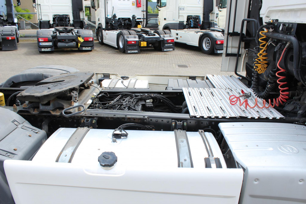 Tractor unit MAN TGX 18.460 E6 XXL  Retarder   Kühlbox   Navi: picture 15