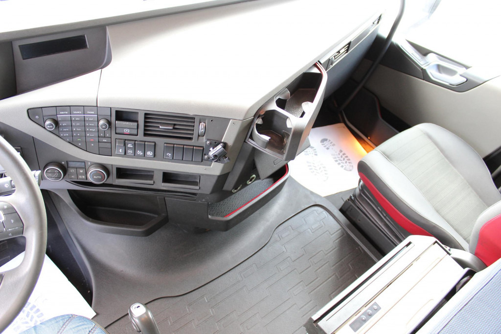 Volvo FH 500 E6 Globe I-Shift I-Park Cool Kühlbox - Tractor unit: picture 5 Volvo FH 500 E6 Globe I-Shift I-Park Cool Kühlbox - Tractor unit: picture 5