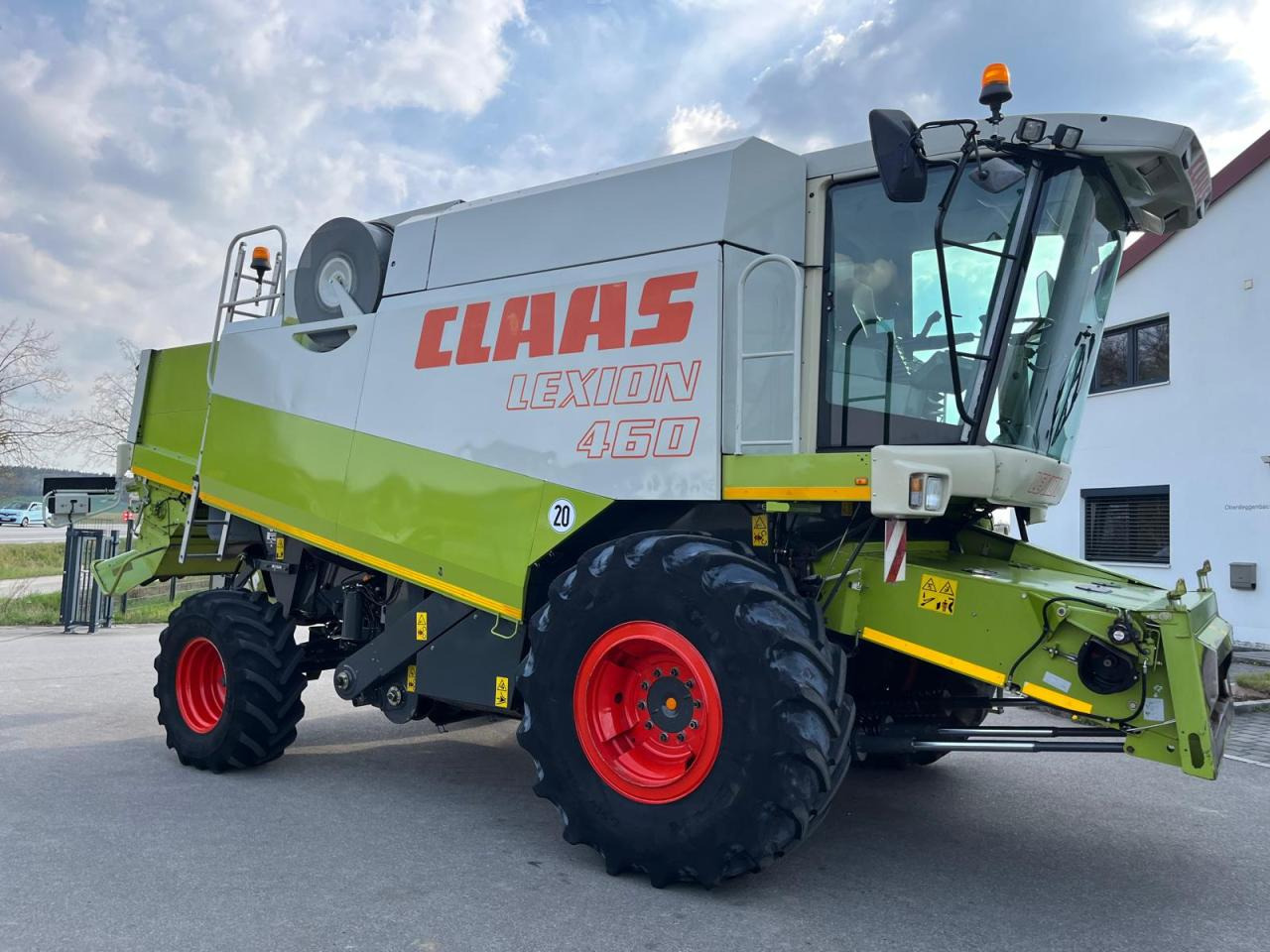 CLAAS Lexion 460 mit Schneidwerk V660, 3D-Kamera, Raps, Bj. 2001 - Combine harvester: picture 5 CLAAS Lexion 460 mit Schneidwerk V660, 3D-Kamera, Raps, Bj. 2001 - Combine harvester: picture 5