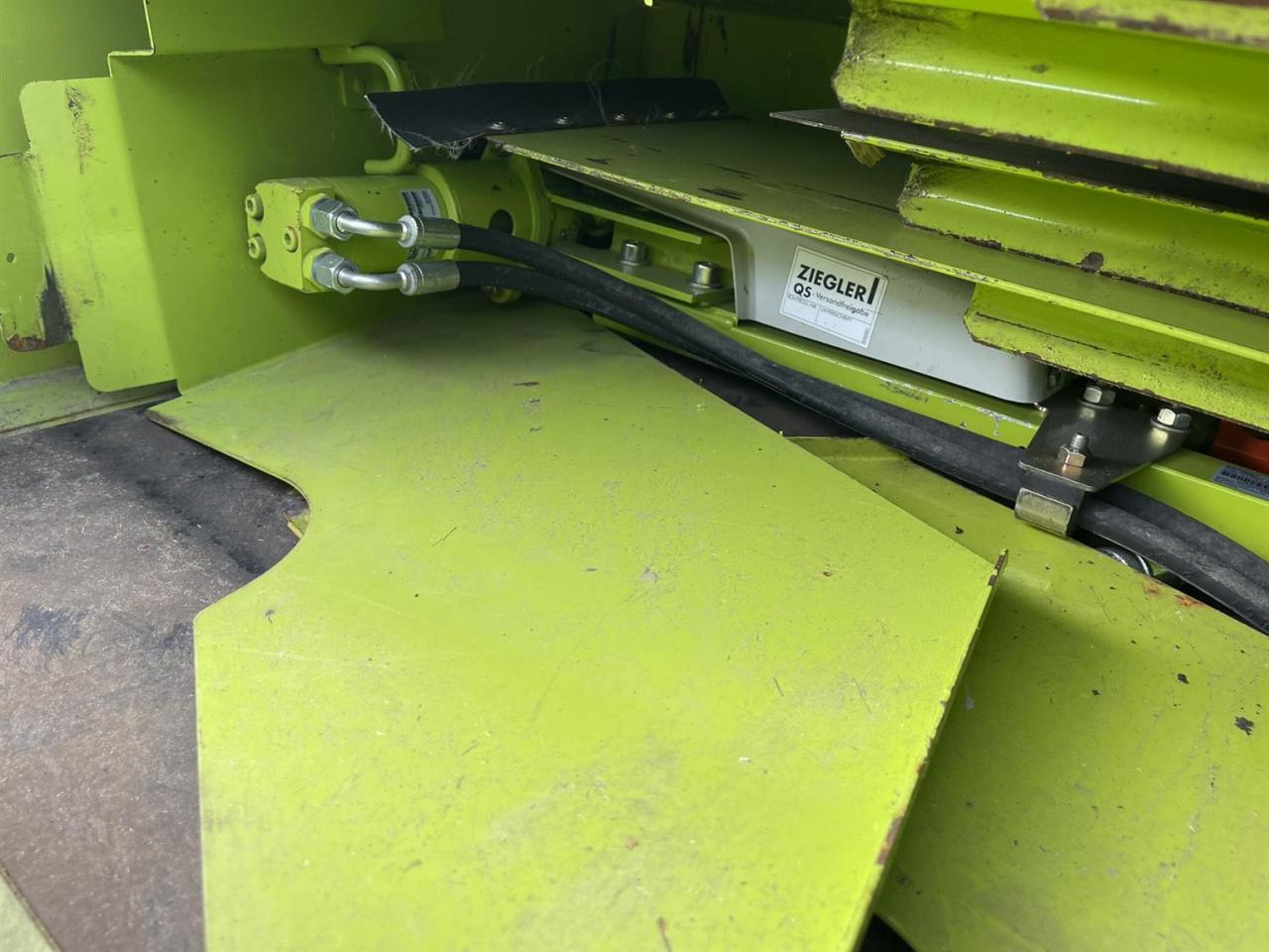 Grain header CLAAS Schneidwerk Claas Vario V1050, ca. 1600ha, LED Laser, Bj. 2016: picture 9