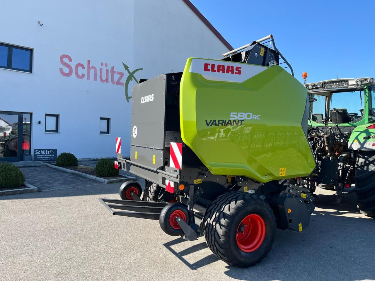 CLAAS Variant 580 RC PRO, neuwertige Rundballenpresse, Baujahr 2023, erst 39 Betriebsstunden !!! - Round baler: picture 5 CLAAS Variant 580 RC PRO, neuwertige Rundballenpresse, Baujahr 2023, erst 39 Betriebsstunden !!! - Round baler: picture 5