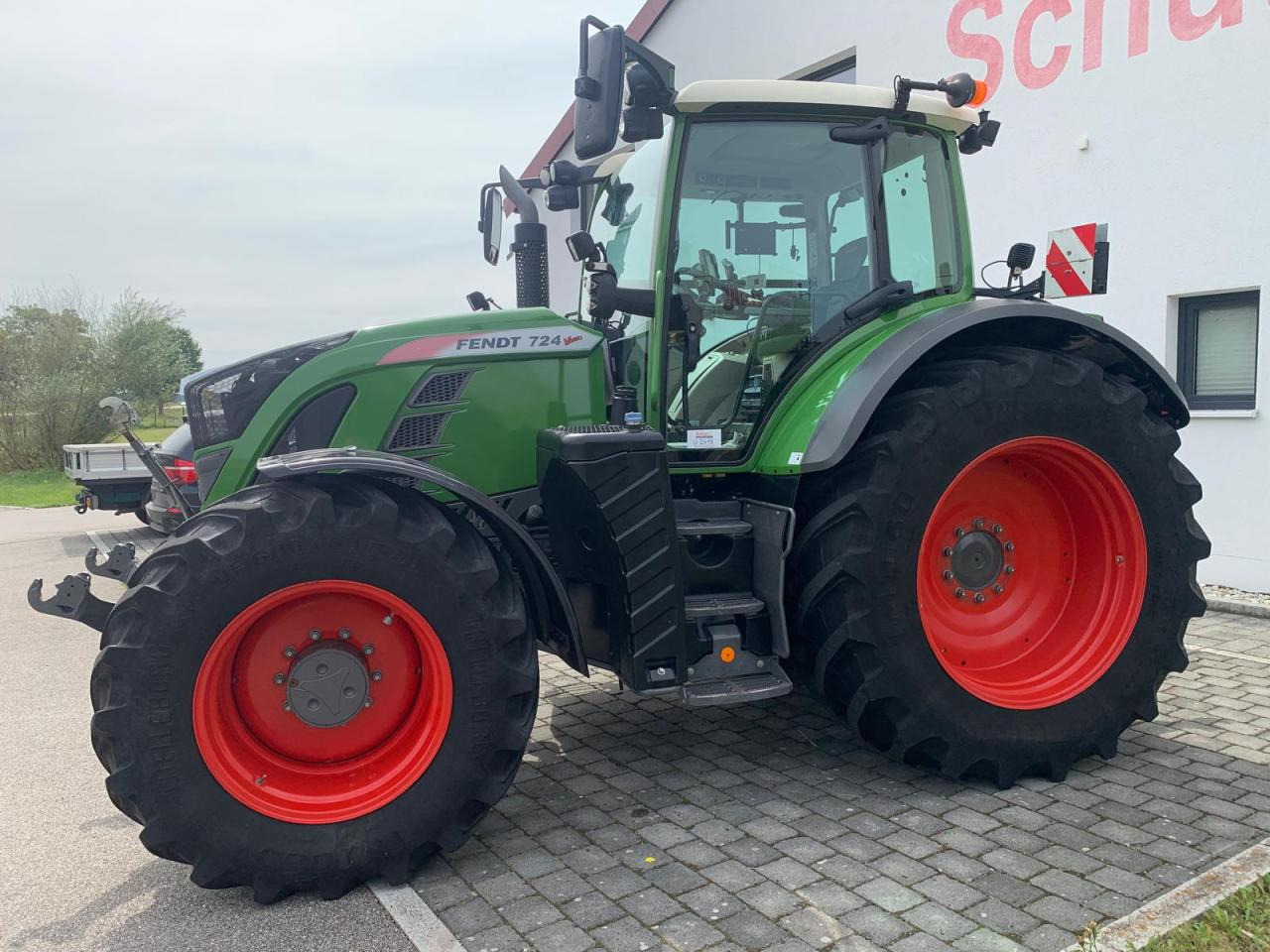 Fendt 724 Vario Power Plus mit GPS - Farm tractor: picture 4 Fendt 724 Vario Power Plus mit GPS - Farm tractor: picture 4