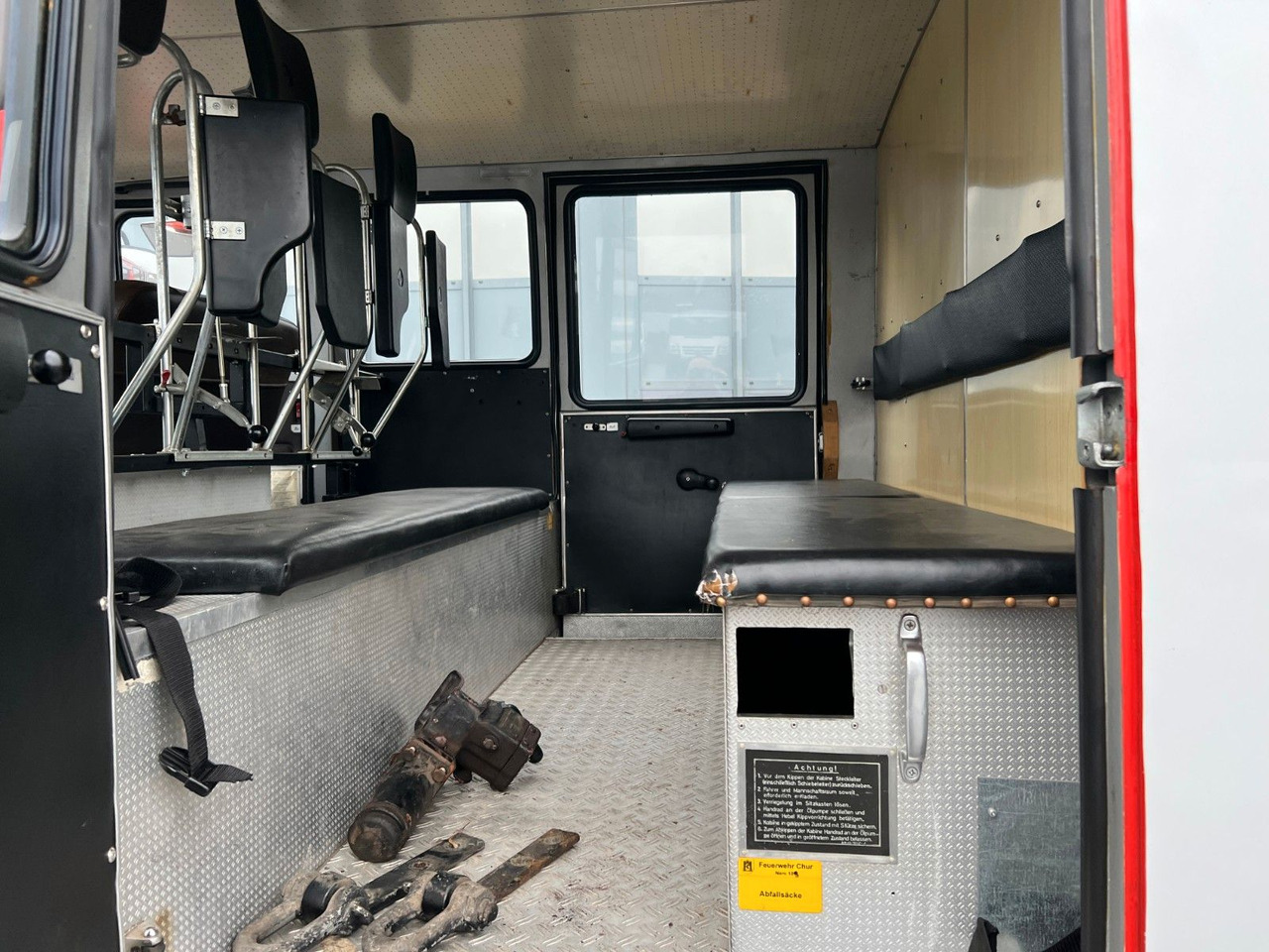 Mercedes-Benz 1019 4x4 Tanklöschfahrzeug Metz TLF 16 Mercedes-Benz 1019 4x4 Tanklöschfahrzeug Metz TLF 16 - Tank truck: picture 5 Mercedes-Benz 1019 4x4 Tanklöschfahrzeug Metz TLF 16 Mercedes-Benz 1019 4x4 Tanklöschfahrzeug Metz TLF 16 - Tank truck: picture 5