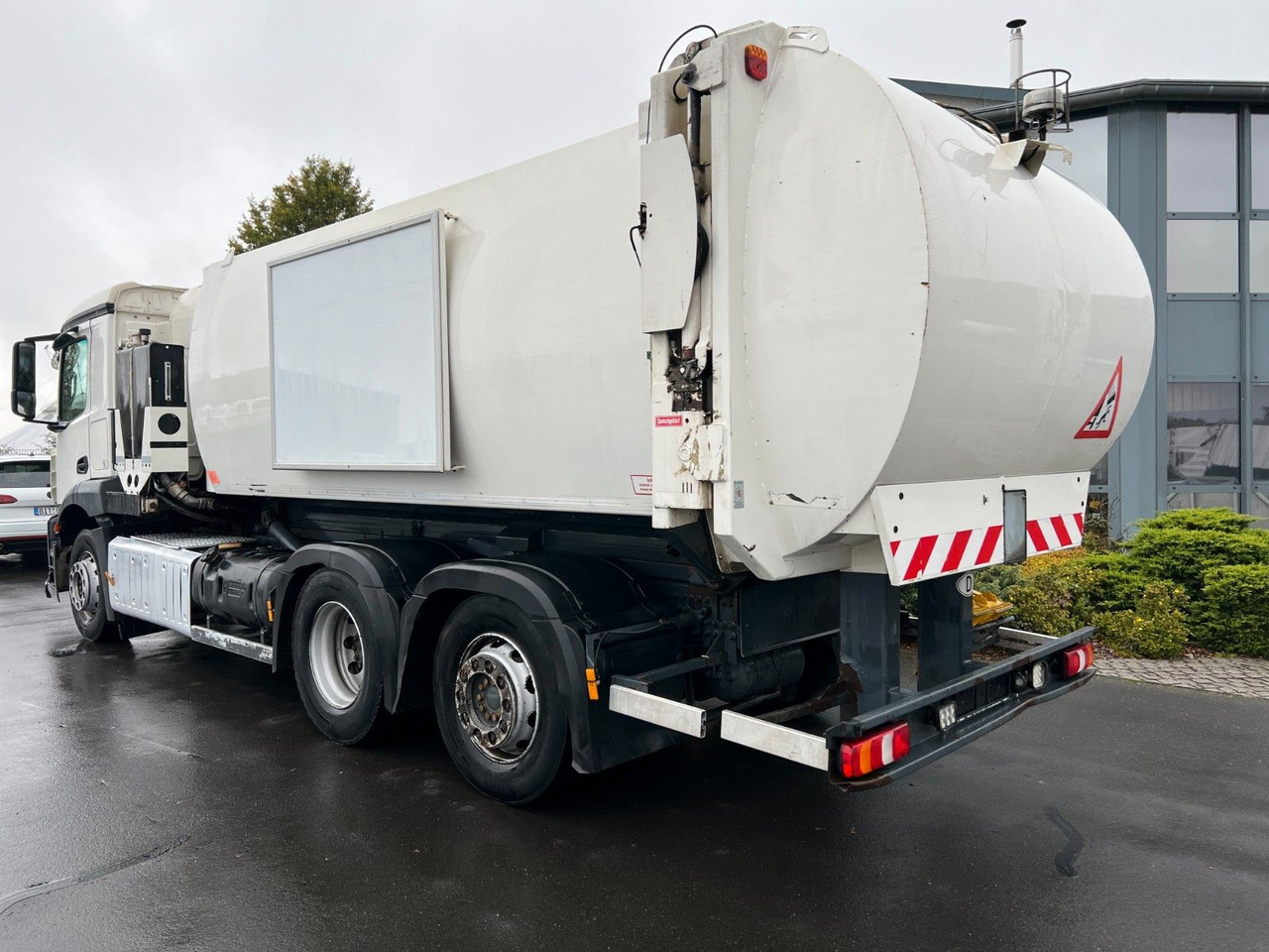 Mercedes-Benz Antos 2533 6x2 Seitenlader Zoeller S LF 22 Mercedes-Benz Antos 2533 6x2 Seitenlader Zoeller S LF 22 - Garbage truck: picture 2 Mercedes-Benz Antos 2533 6x2 Seitenlader Zoeller S LF 22 Mercedes-Benz Antos 2533 6x2 Seitenlader Zoeller S LF 22 - Garbage truck: picture 2