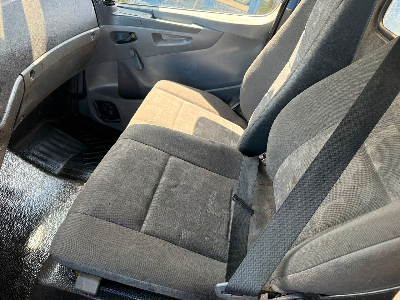 Mercedes-Benz Atego 816  Euro 5 AHK + Druckluftanschlüssen - Dropside/ Flatbed truck: picture 5 Mercedes-Benz Atego 816  Euro 5 AHK + Druckluftanschlüssen - Dropside/ Flatbed truck: picture 5