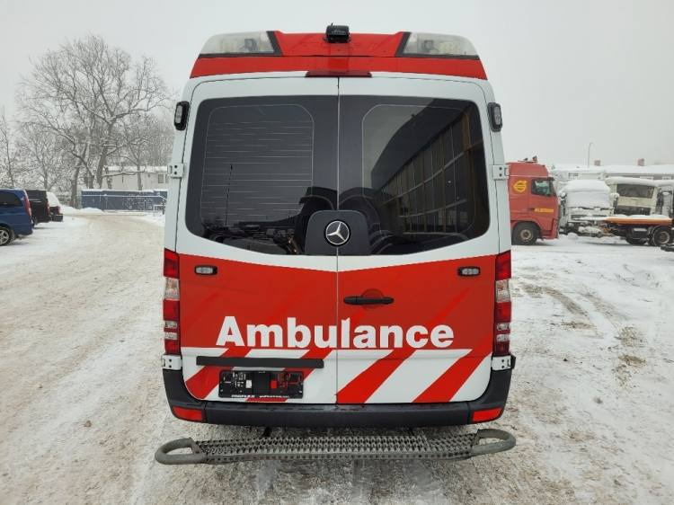 MERCEDES – BENZ SPRINTER 3.0D AMBULANCE (PROFILE) KLIMA 7.2015 EURO 6 - Ambulance: picture 5 MERCEDES – BENZ SPRINTER 3.0D AMBULANCE (PROFILE) KLIMA 7.2015 EURO 6 - Ambulance: picture 5