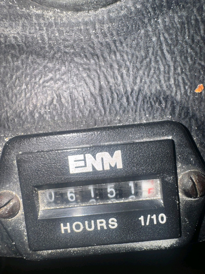 Charlatte 2012 - Baggage tractor: picture 1 Charlatte 2012 - Baggage tractor: picture 1