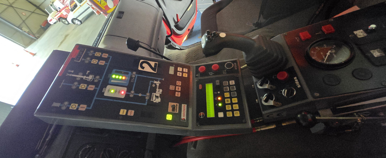 Sides - Fire truck: picture 3 Sides - Fire truck: picture 3