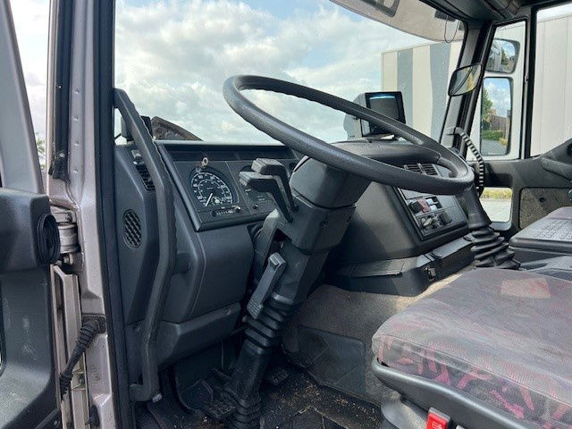 Iveco Eurotech 190 190E27 - Box truck: picture 5 Iveco Eurotech 190 190E27 - Box truck: picture 5