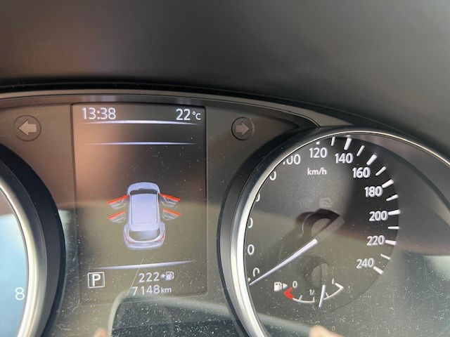Nissan Qashqai 1.2 - SUV: picture 5 Nissan Qashqai 1.2 - SUV: picture 5