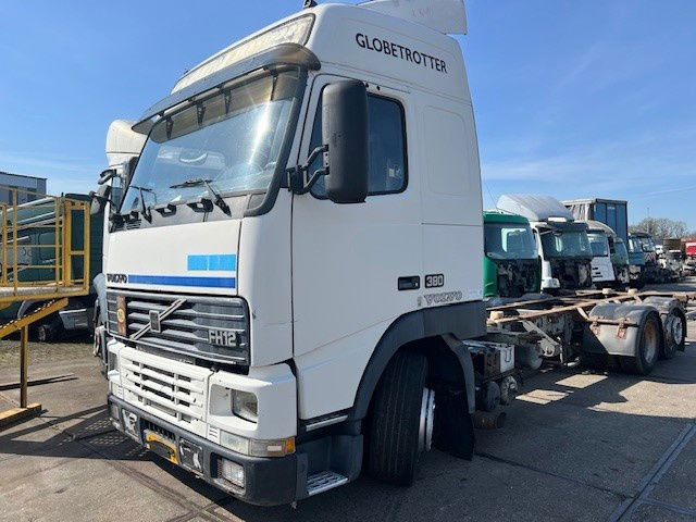 Volvo FH 12.380 FH12.380 6x2 - Cab chassis truck: picture 1 Volvo FH 12.380 FH12.380 6x2 - Cab chassis truck: picture 1