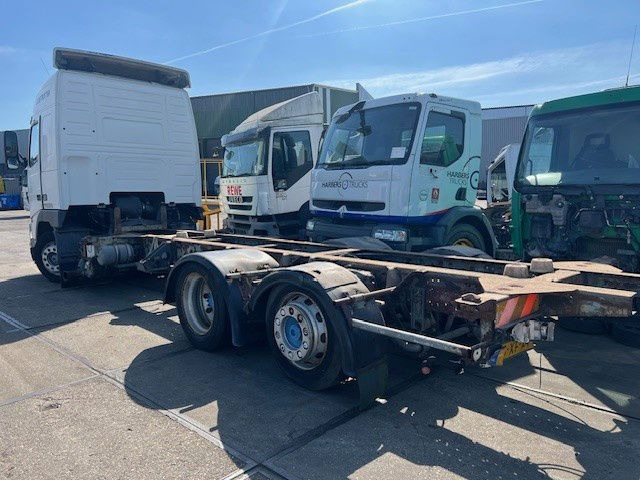 Volvo FH 12.380 FH12.380 6x2 - Cab chassis truck: picture 2 Volvo FH 12.380 FH12.380 6x2 - Cab chassis truck: picture 2
