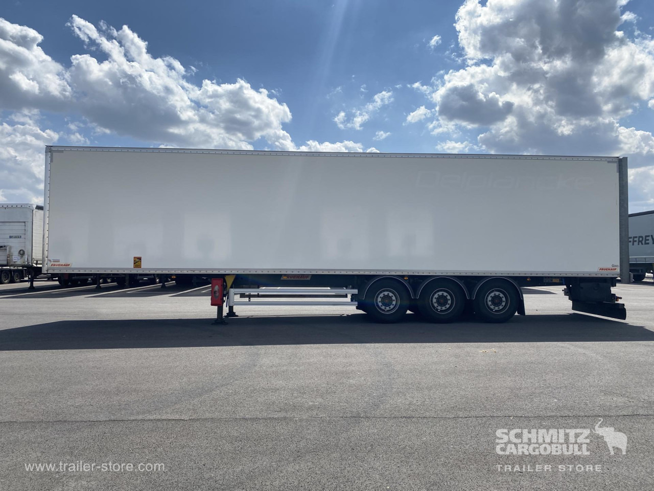 FRUEHAUF Dryfreight Standard Roller shutter door - Closed box semi-trailer: picture 4 FRUEHAUF Dryfreight Standard Roller shutter door - Closed box semi-trailer: picture 4