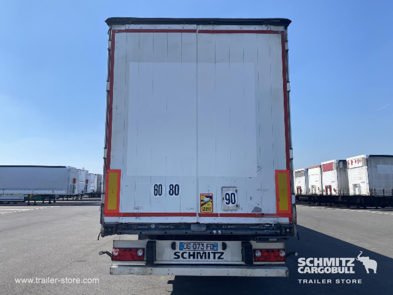 SCHMITZ Curtainsider Standard - Curtainsider semi-trailer: picture 4 SCHMITZ Curtainsider Standard - Curtainsider semi-trailer: picture 4