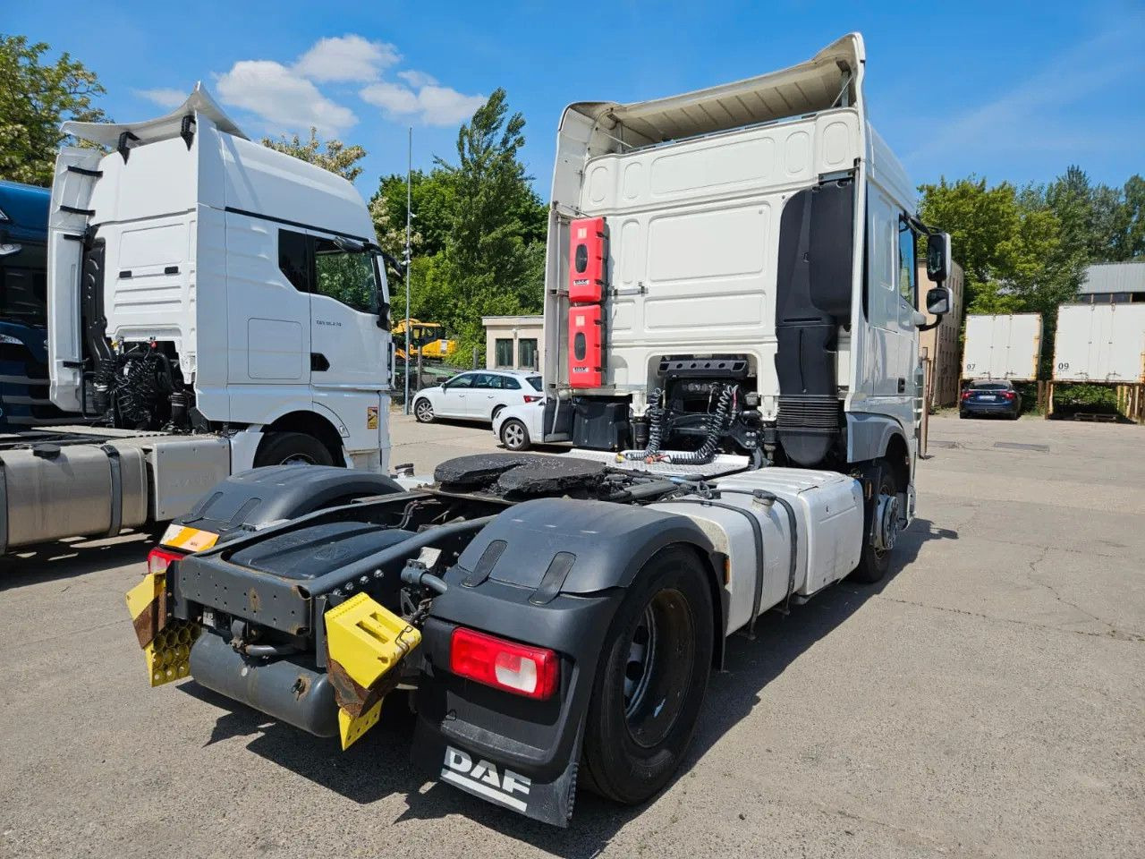 DAF XF 460 Space Cab Standklima 1 units - Tractor unit: picture 4 DAF XF 460 Space Cab Standklima 1 units - Tractor unit: picture 4