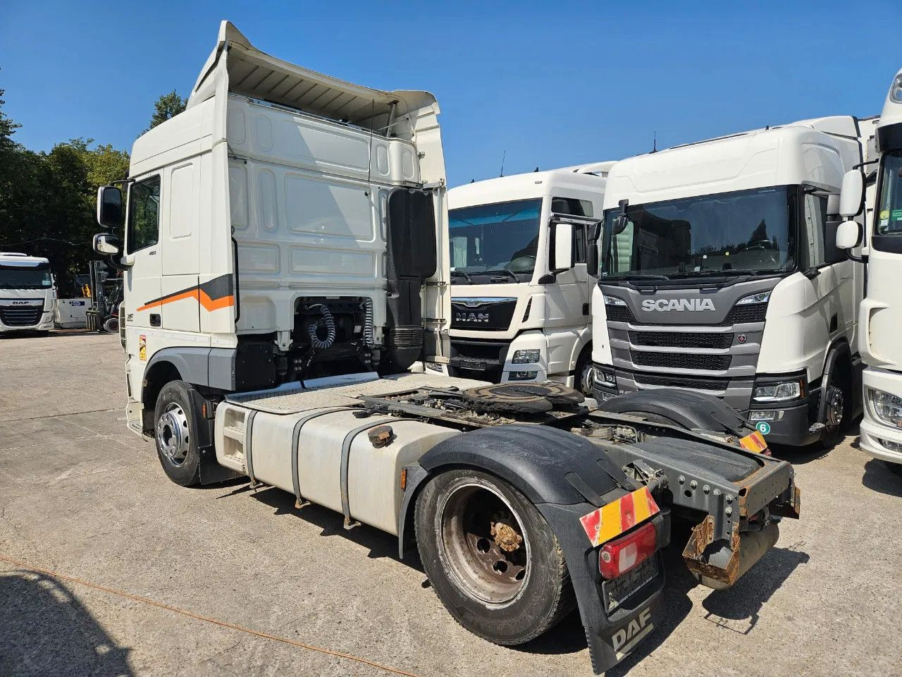 DAF XF 460 Space Cab Standklima 2 units - Tractor unit: picture 3 DAF XF 460 Space Cab Standklima 2 units - Tractor unit: picture 3