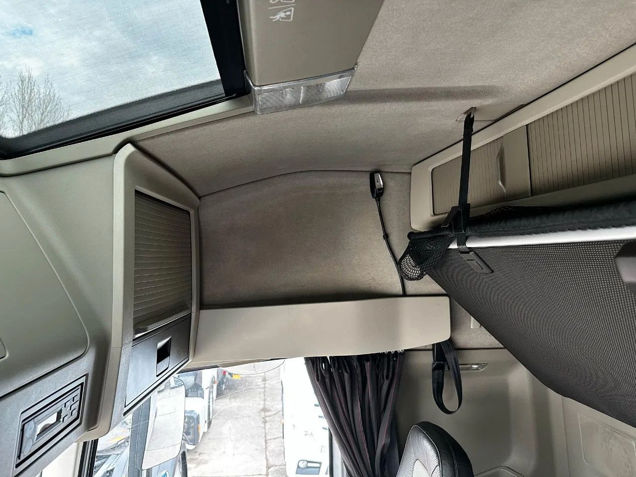 New Tractor unit Volvo FH 500 ADR, I-Park, Alloy w. Leather seats, TV s: picture 13