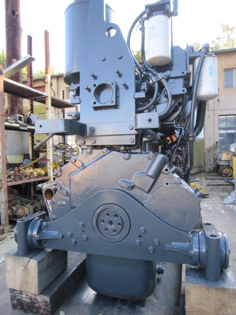 Komatsu Motor Typ S6D 125 E-2 für D65PX/ EX - Engine for Bulldozer: picture 5 Komatsu Motor Typ S6D 125 E-2 für D65PX/ EX - Engine for Bulldozer: picture 5