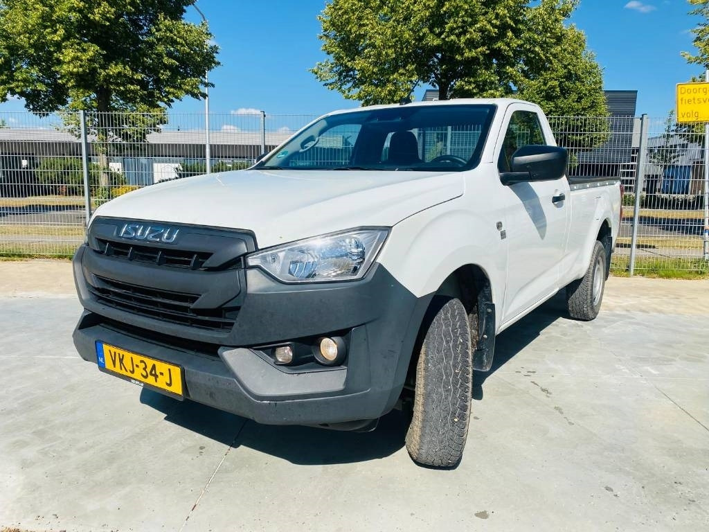Isuzu D-Max Socage  - Car: picture 1 Isuzu D-Max Socage  - Car: picture 1