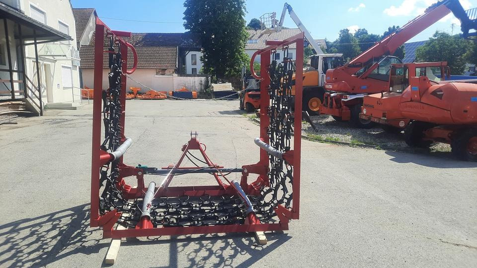 Neue Wiesenegge 6m hydraulisch Wiesenschleppe Fendt Schlepper - Chain harrow: picture 3 Neue Wiesenegge 6m hydraulisch Wiesenschleppe Fendt Schlepper - Chain harrow: picture 3