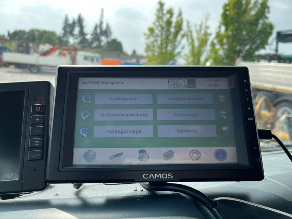 MAN TG-L 12.220 4x2 BL Standardkoffer LBW LBW 1.5 to - Box truck: picture 2 MAN TG-L 12.220 4x2 BL Standardkoffer LBW LBW 1.5 to - Box truck: picture 2