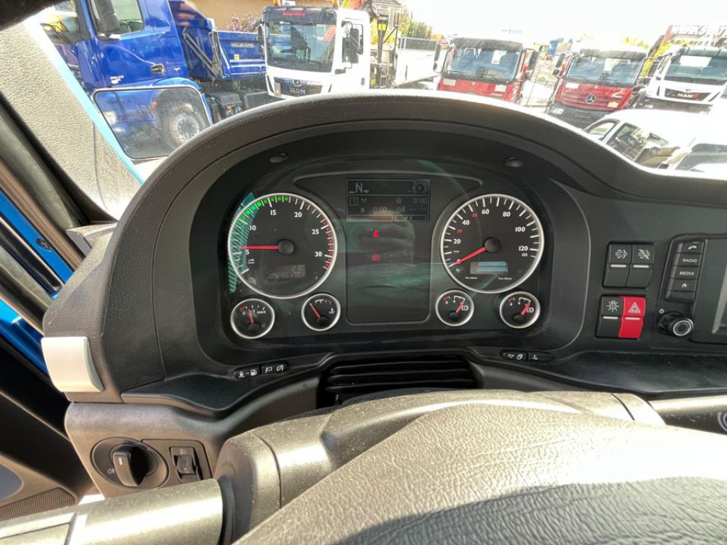 Tipper MAN TG-S 26.440 6x6 3-Achs Allradkipper Bordmatik Schalter: picture 12