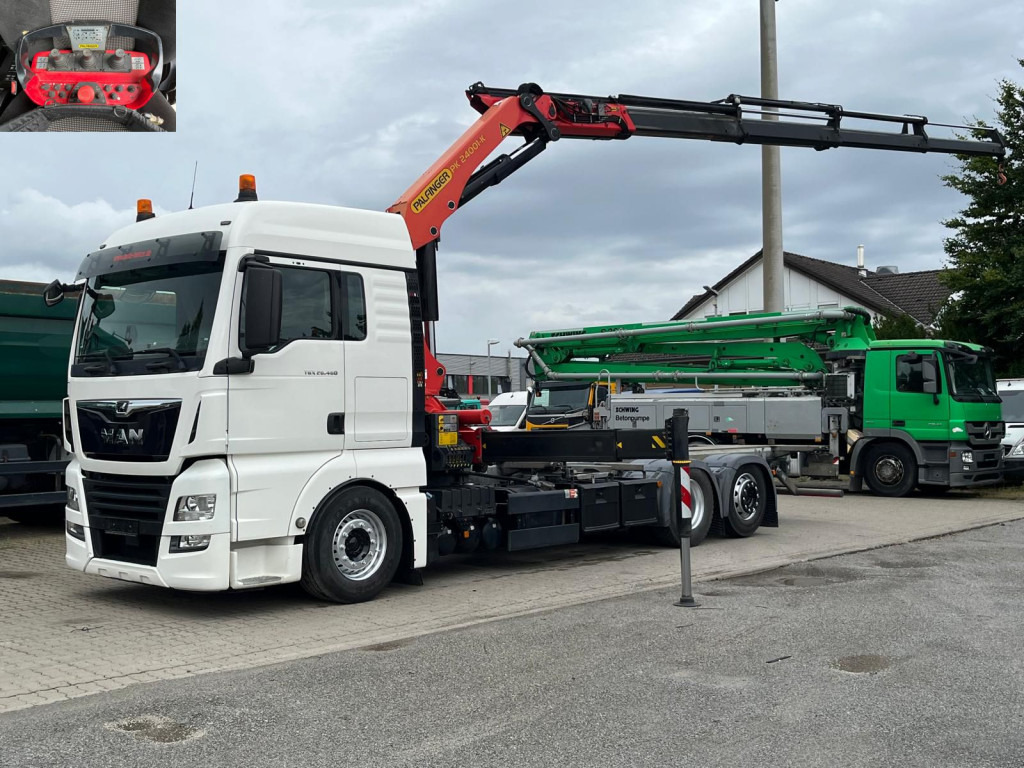 MAN TG-X 26.460 6x2-2 BL Pritsche Kran PK 24.001 Funk Lenk - Dropside/ Flatbed truck, Crane truck: picture 1 MAN TG-X 26.460 6x2-2 BL Pritsche Kran PK 24.001 Funk Lenk - Dropside/ Flatbed truck, Crane truck: picture 1