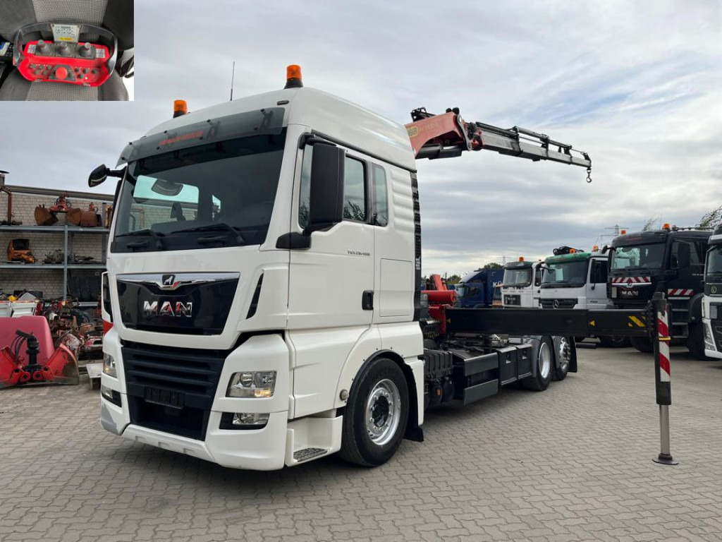 MAN TG-X 26.460 6x2-2 BL Pritsche Kran PK 24.001 Funk Lenk - Dropside/ Flatbed truck, Crane truck: picture 1 MAN TG-X 26.460 6x2-2 BL Pritsche Kran PK 24.001 Funk Lenk - Dropside/ Flatbed truck, Crane truck: picture 1