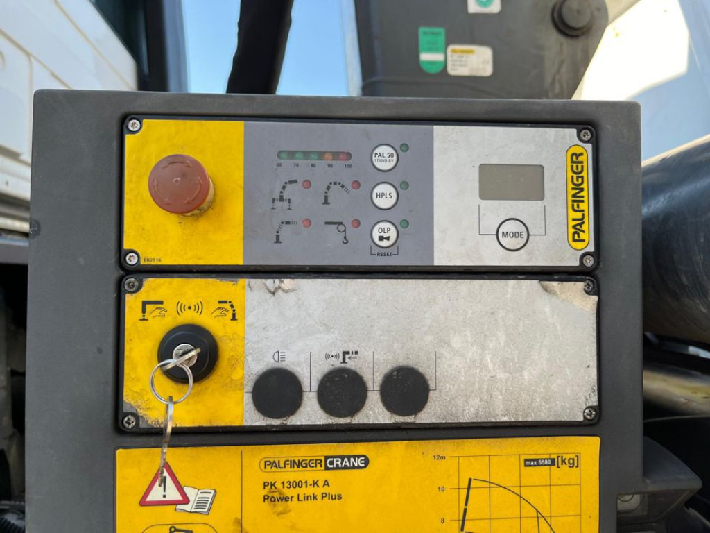 MERCEDES-BENZ Actros 1841 K 2-Achs Kipper Kran Funk 2xhydr+Greifer - Tipper, Crane truck: picture 2 MERCEDES-BENZ Actros 1841 K 2-Achs Kipper Kran Funk 2xhydr+Greifer - Tipper, Crane truck: picture 2