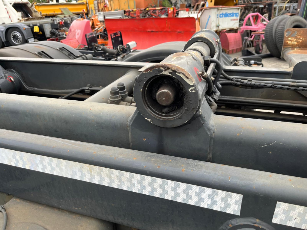 MERCEDES-BENZ Actros 2541 L6x2 Abrollkipper Meiller Schub+Knick - Hook lift truck: picture 3 MERCEDES-BENZ Actros 2541 L6x2 Abrollkipper Meiller Schub+Knick - Hook lift truck: picture 3