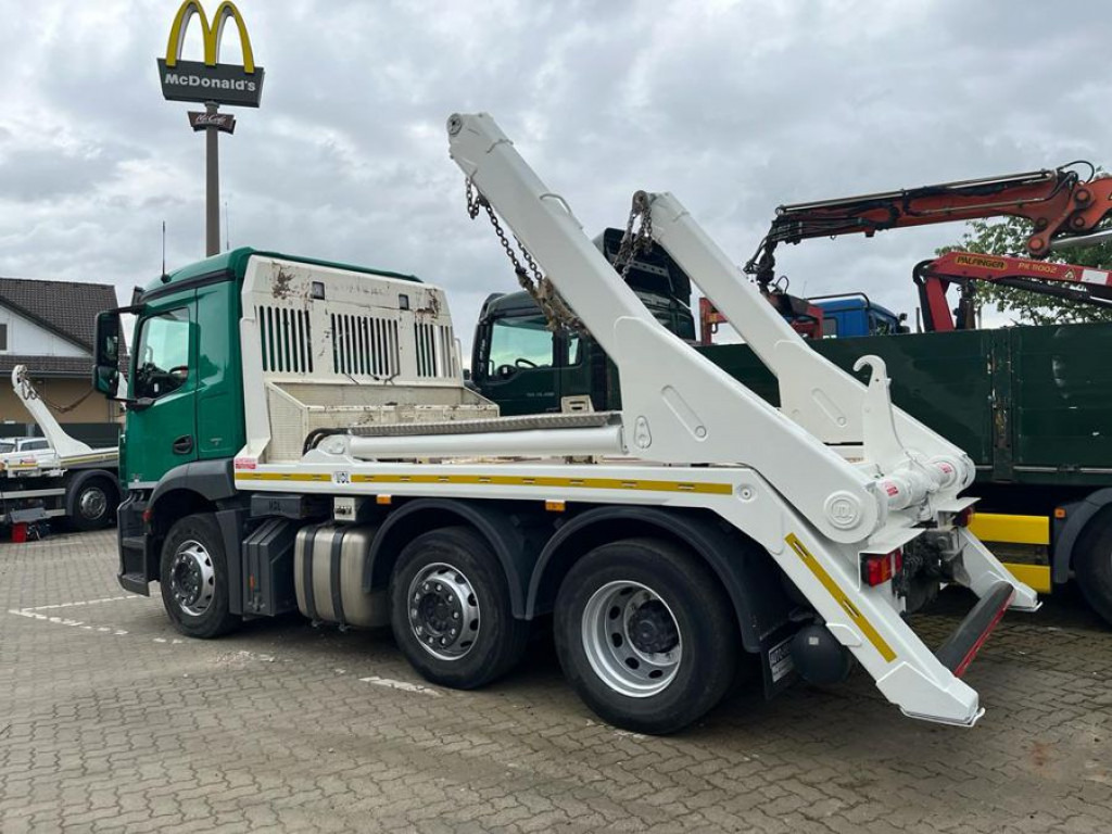 Skip loader truck MERCEDES-BENZ Antos 2540 L 6x2 Absetzkipper Vorlauf Lenk: picture 7