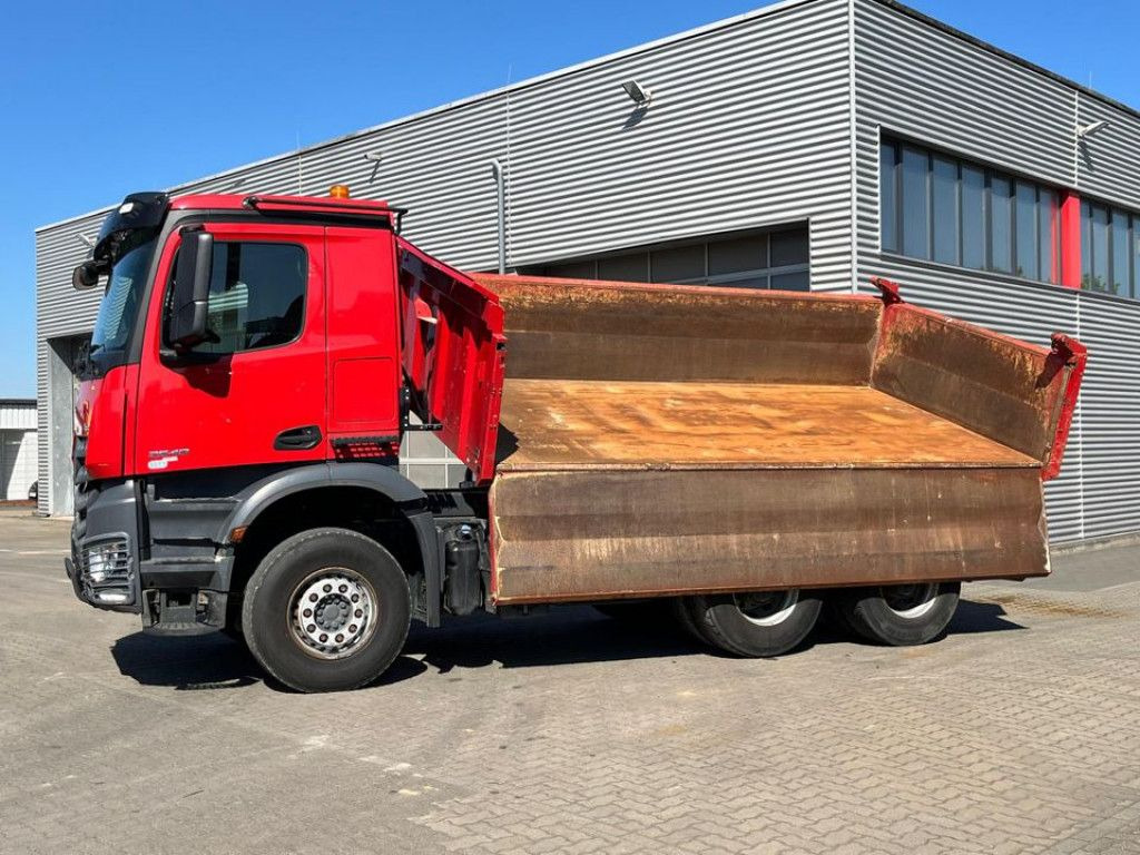 Mercedes-Benz Arocs 2648 6x4 3-Achs Kipper Bordmatik - Tipper: picture 3 Mercedes-Benz Arocs 2648 6x4 3-Achs Kipper Bordmatik - Tipper: picture 3
