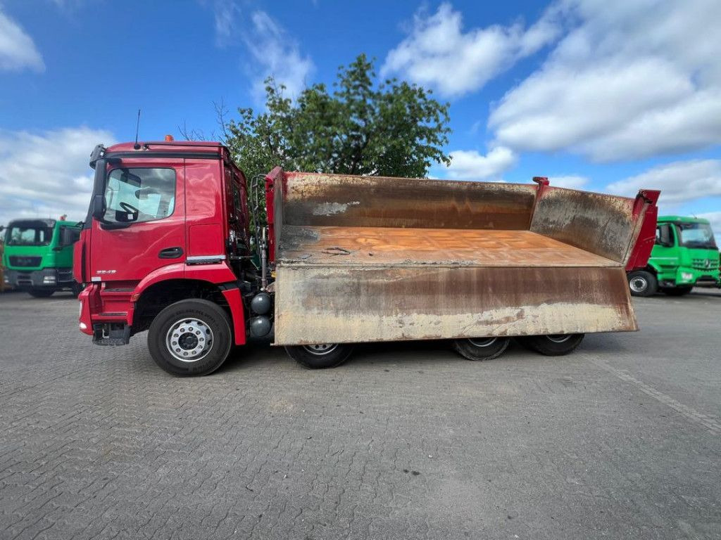 Mercedes-Benz Arocs 3243 8x4 4-Achs Kipper Bordmatik - Tipper: picture 5 Mercedes-Benz Arocs 3243 8x4 4-Achs Kipper Bordmatik - Tipper: picture 5