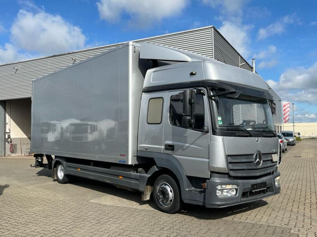 Mercedes-Benz Atego 818 L Möbelkoffer LBW Möbelkoffer gr.Fhs+S - Box truck: picture 2 Mercedes-Benz Atego 818 L Möbelkoffer LBW Möbelkoffer gr.Fhs+S - Box truck: picture 2