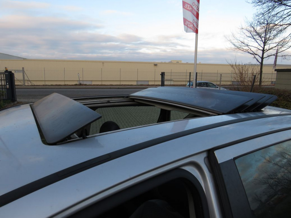 MERCEDES-BENZ A-Klasse 200 Avantgarde PKW - Truck: picture 4 MERCEDES-BENZ A-Klasse 200 Avantgarde PKW - Truck: picture 4