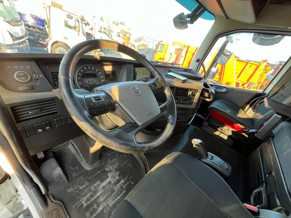 Volvo FH 500 6x2 Abrollkipper Funkfernbedienung - Hook lift truck: picture 5 Volvo FH 500 6x2 Abrollkipper Funkfernbedienung - Hook lift truck: picture 5