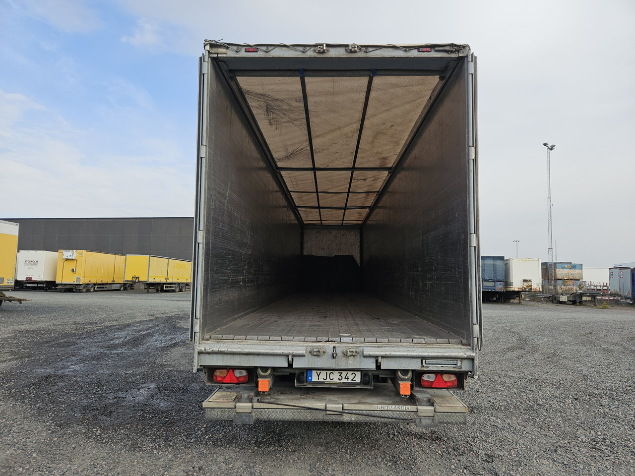 KRAKER MOVING FLOOR FIXED WITH LIFT - Walking floor semi-trailer: picture 5 KRAKER MOVING FLOOR FIXED WITH LIFT - Walking floor semi-trailer: picture 5