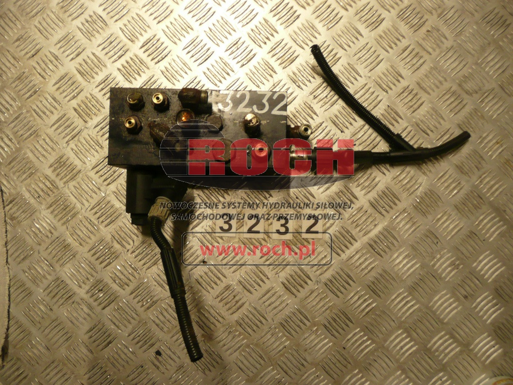 COMATROL R.E. 09.02.452.4.9 1141913 190903 + CEWKA + ZAWÓR CIŚNIENIOWY - Hydraulic valve: picture 2 COMATROL R.E. 09.02.452.4.9 1141913 190903 + CEWKA + ZAWÓR CIŚNIENIOWY - Hydraulic valve: picture 2