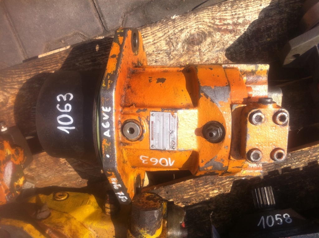 HYDROMATIK A6VE107 HA2T/60W-0438-PZL027A 225.25.87.85 - Hydraulic motor for Construction machinery: picture 1 HYDROMATIK A6VE107 HA2T/60W-0438-PZL027A 225.25.87.85 - Hydraulic motor for Construction machinery: picture 1
