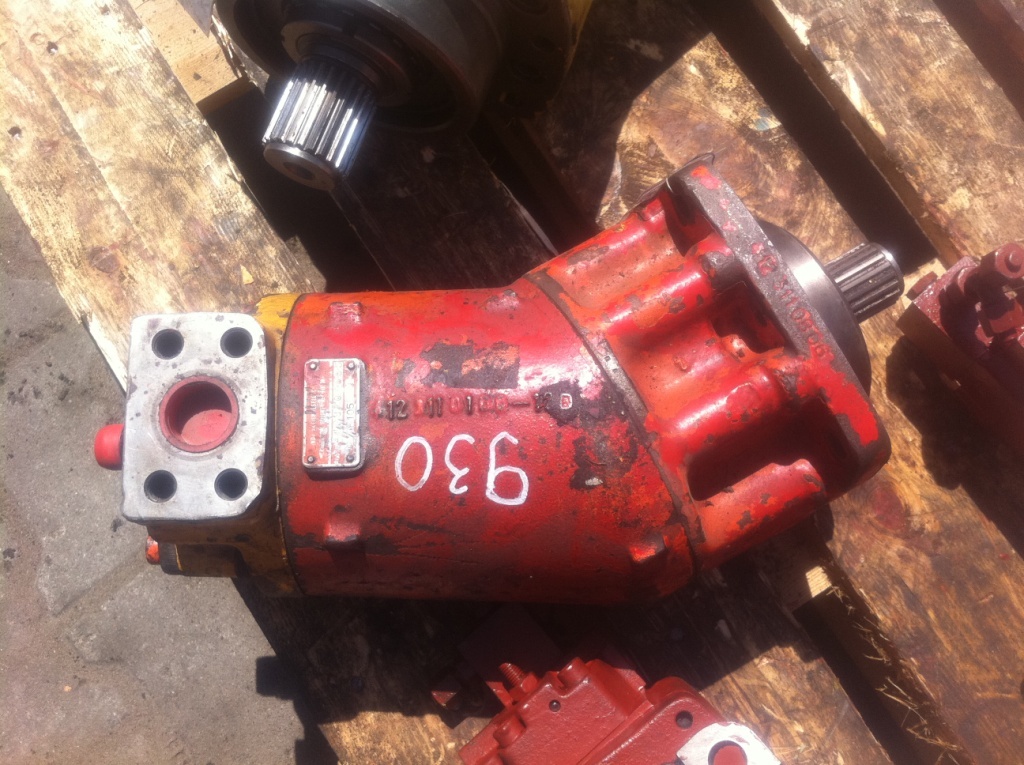 LINDE MF105 - Hydraulic motor for Crawler excavator: picture 1 LINDE MF105 - Hydraulic motor for Crawler excavator: picture 1