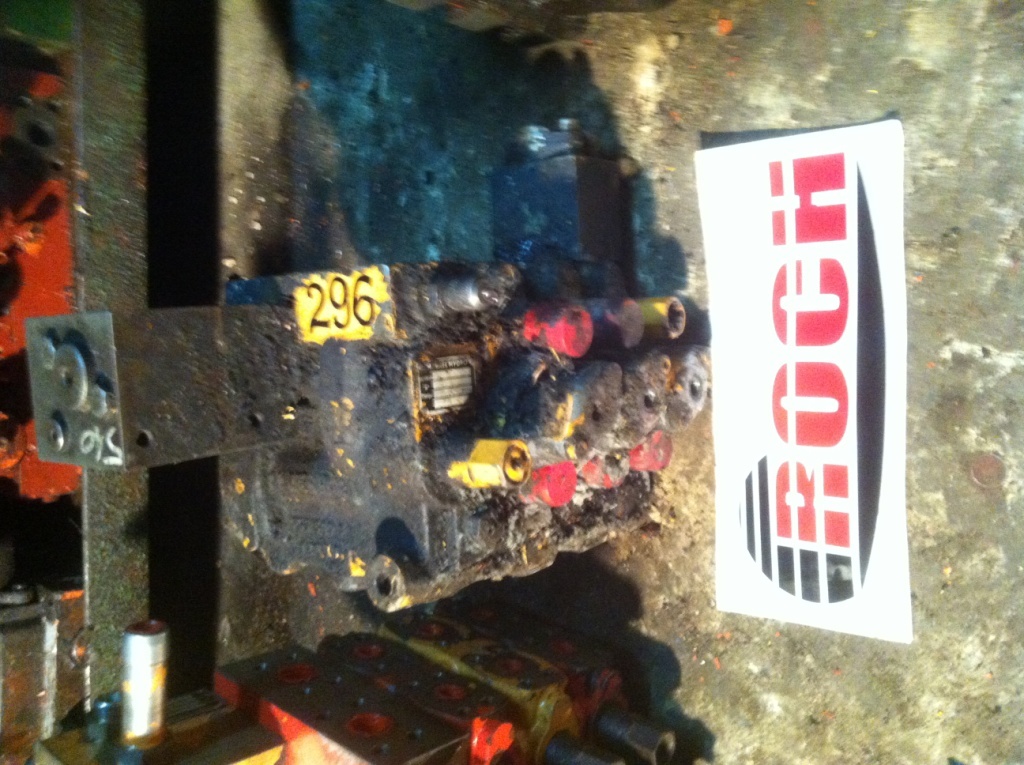 MARREL HYDRO FDG3P20D 791778 733435-70 - 3 SEKCYJNY - Hydraulic valve for Construction machinery: picture 1 MARREL HYDRO FDG3P20D 791778 733435-70 - 3 SEKCYJNY - Hydraulic valve for Construction machinery: picture 1