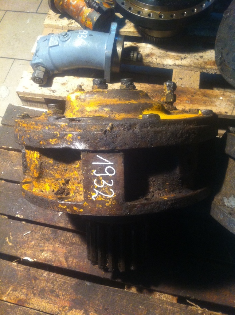 POCLAIN 110010P 06034... - Hydraulic motor for Construction machinery: picture 1 POCLAIN 110010P 06034... - Hydraulic motor for Construction machinery: picture 1