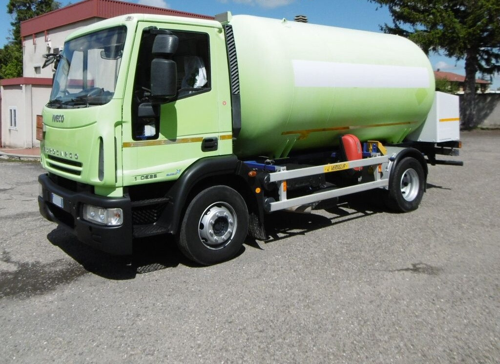 IVECO LPG GAS Tank - Tank truck: picture 2 IVECO LPG GAS Tank - Tank truck: picture 2